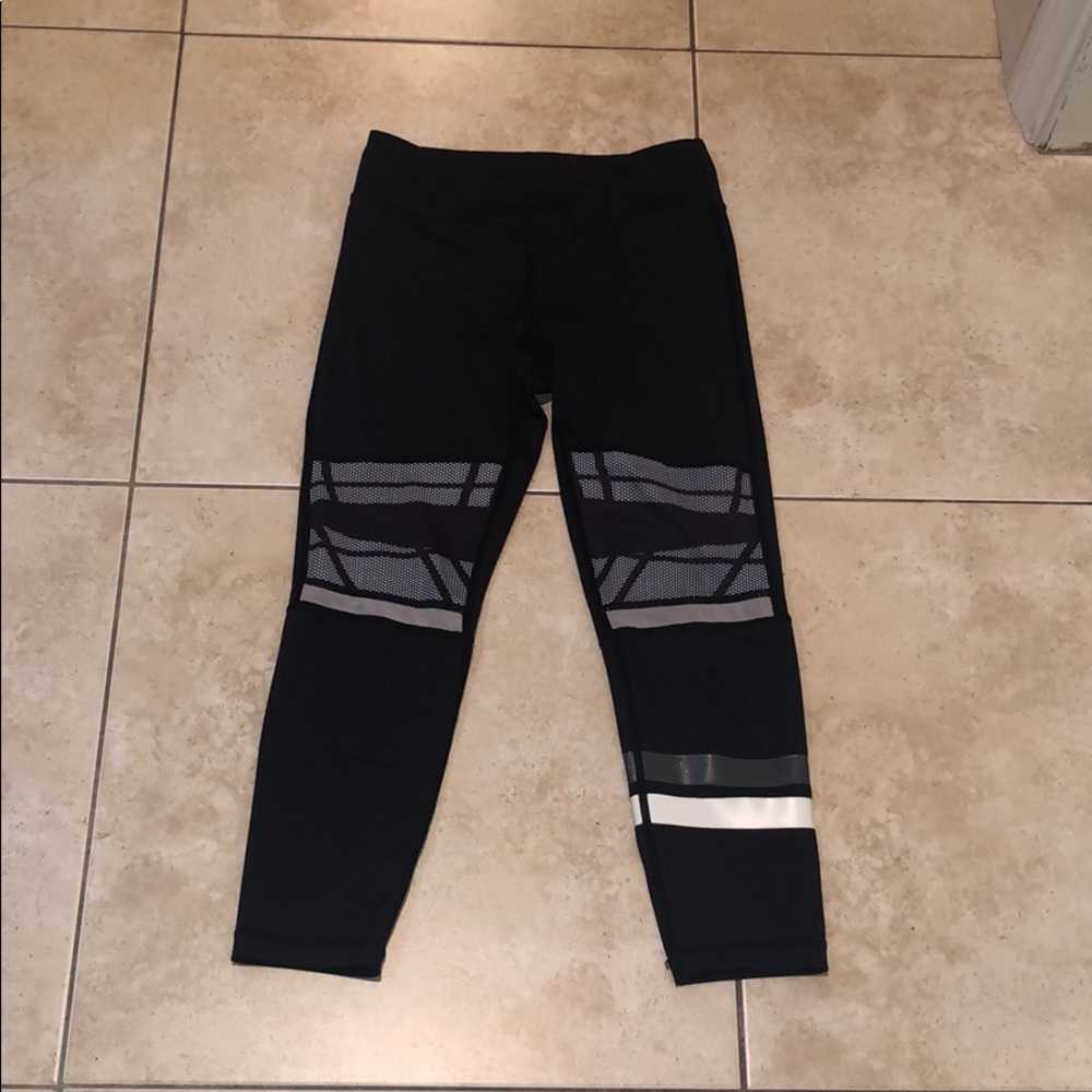 Mint condition Lilybod leggings!